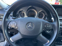 
										Mercedes-Benz E 250 vollständig									