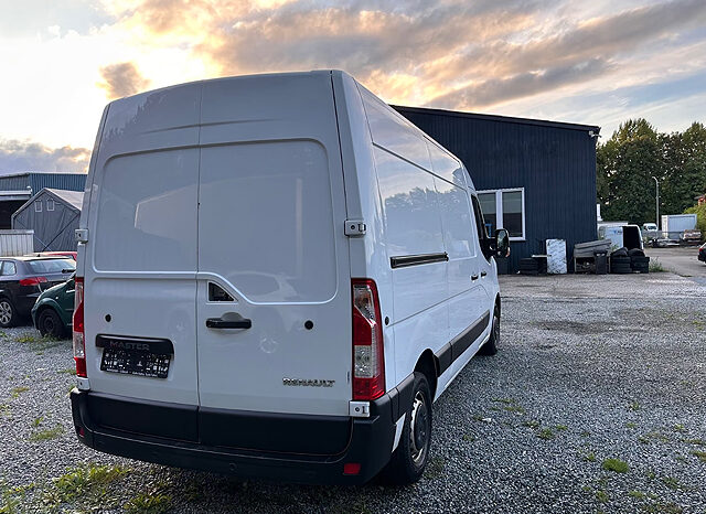 
								Renault Master vollständig									