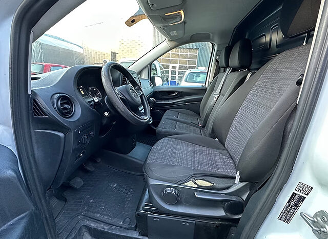 
								Mercedes-Benz Vito vollständig									