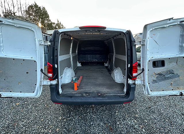 
								Mercedes-Benz Vito vollständig									