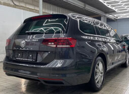 
										Volkswagen Passat Variant vollständig									